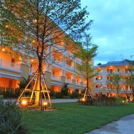 The One Residence Hotel Bangkok Bagian luar foto