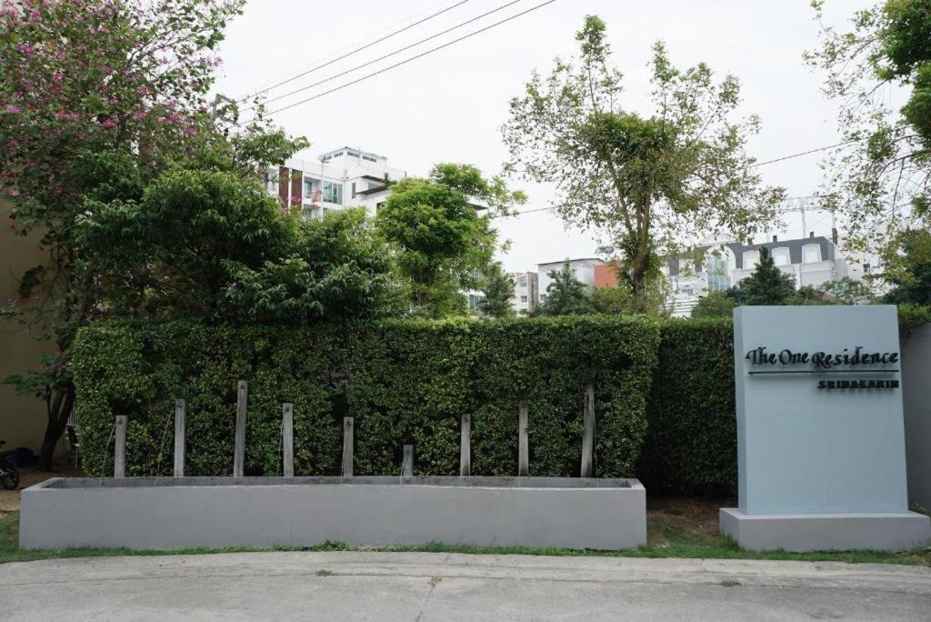 The One Residence Hotel Bangkok Bagian luar foto