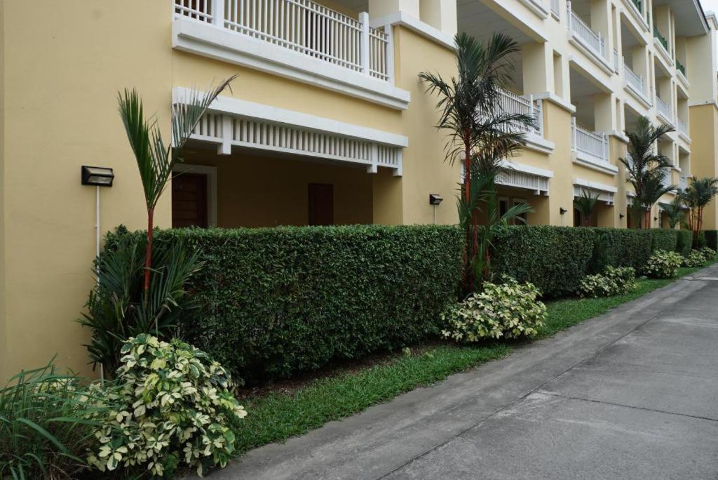 The One Residence Hotel Bangkok Bagian luar foto