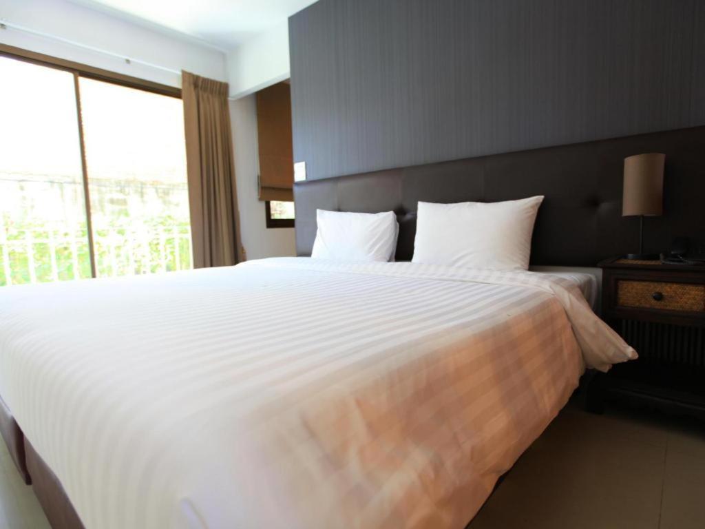 The One Residence Hotel Bangkok Bagian luar foto