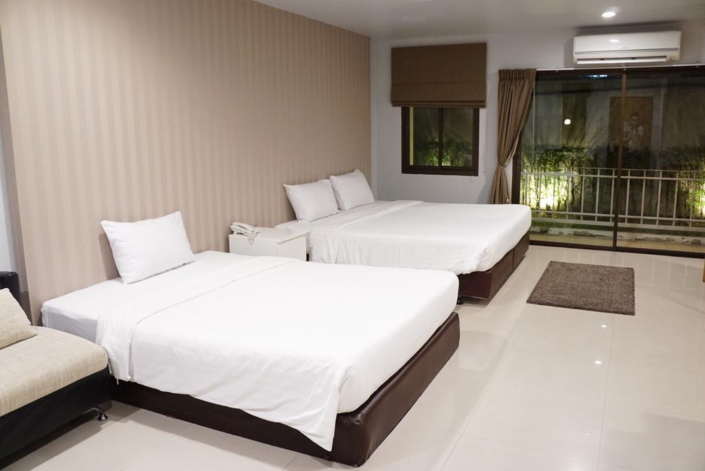 The One Residence Hotel Bangkok Bagian luar foto